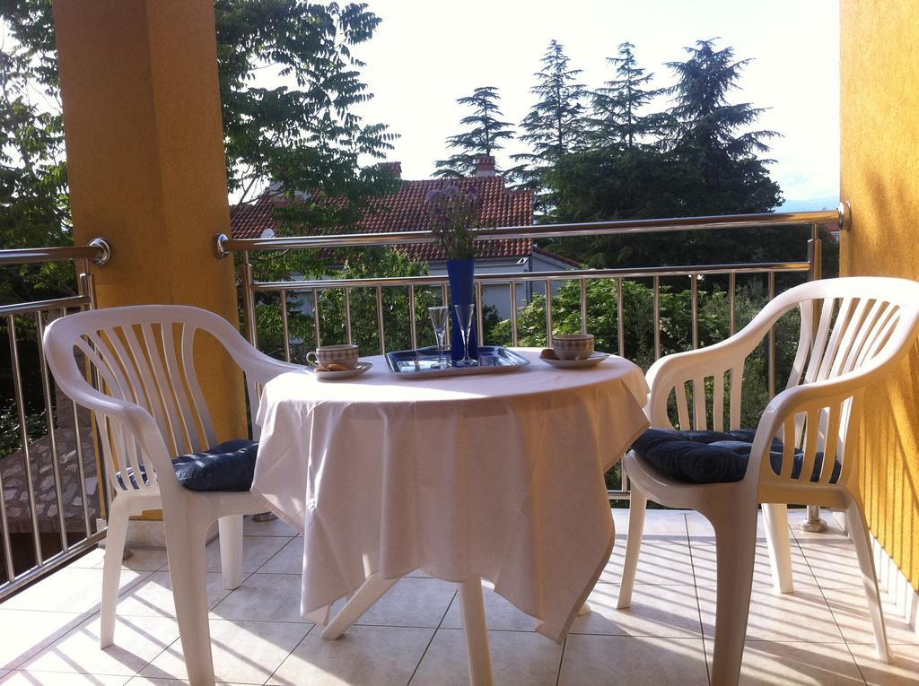Apartments Leona & David Malinska Δωμάτιο φωτογραφία