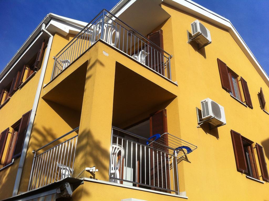 Apartments Leona & David Malinska Δωμάτιο φωτογραφία
